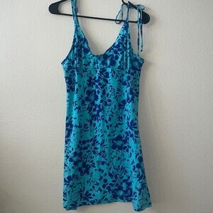 Floral mini summer dress. Size large. GUC